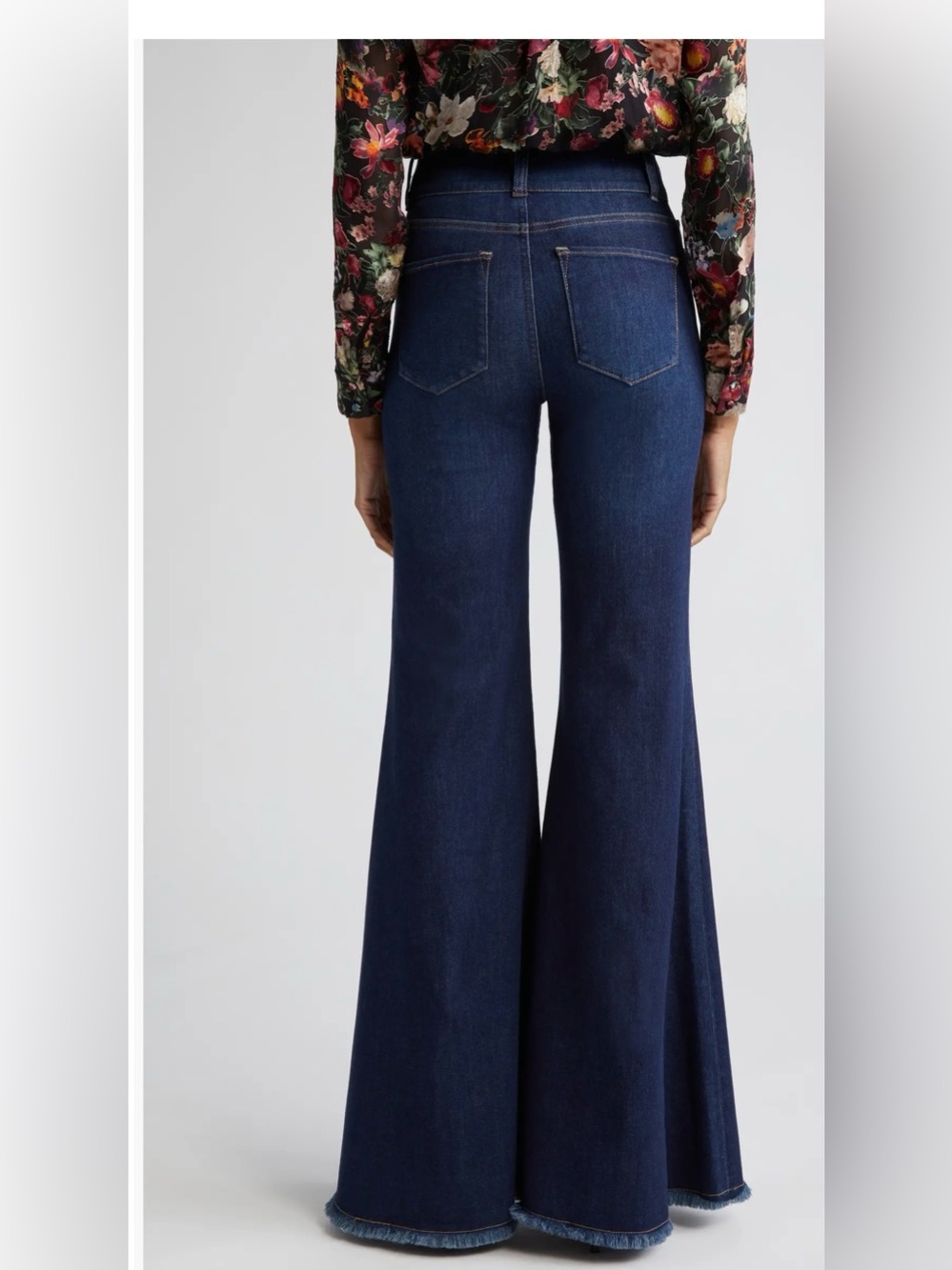Alice + Olivia High Rise Wide Leg Seamed Bell Jeans in a dark wash S 29 - Picture 2 of 12